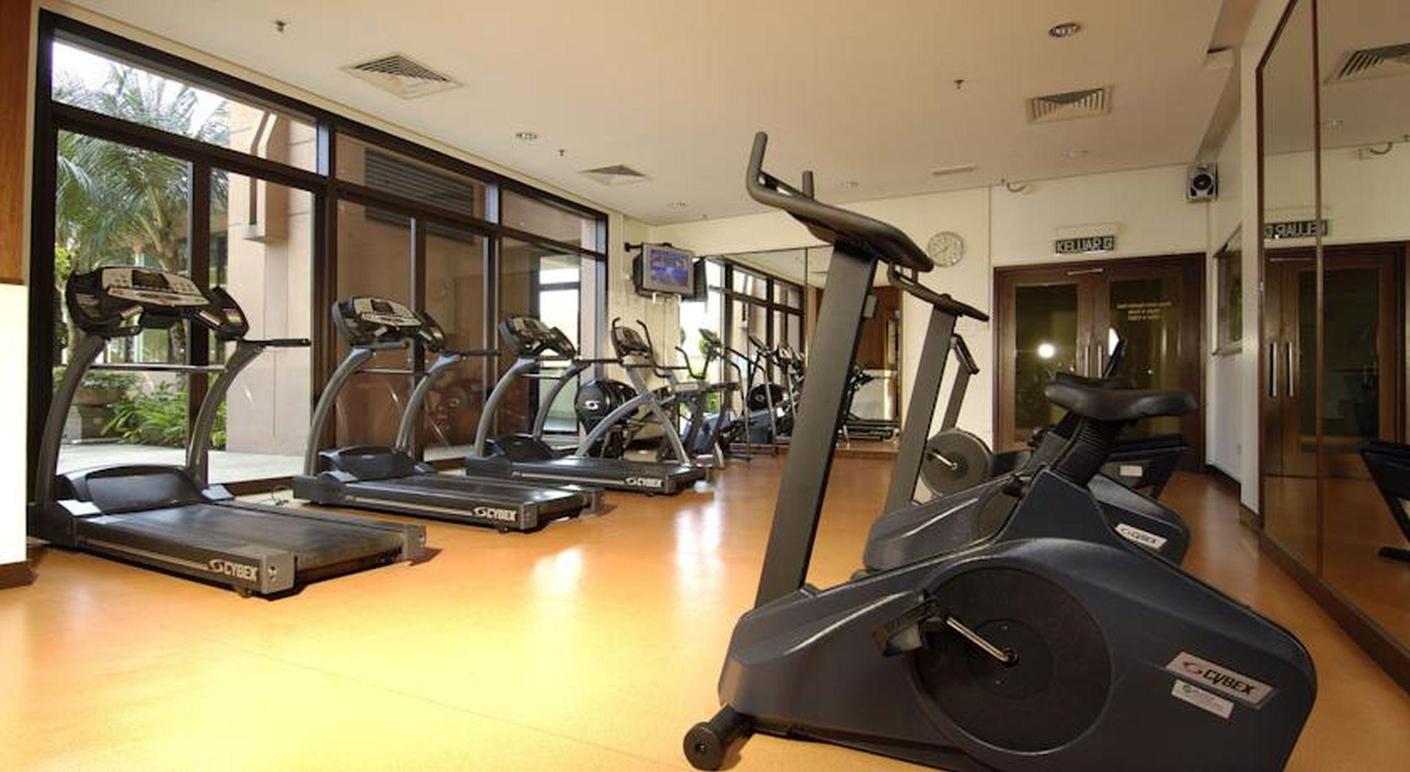 Berjaya Times Square Hotel, Kuala Lumpur Dış mekan fotoğraf The gym at the hotel