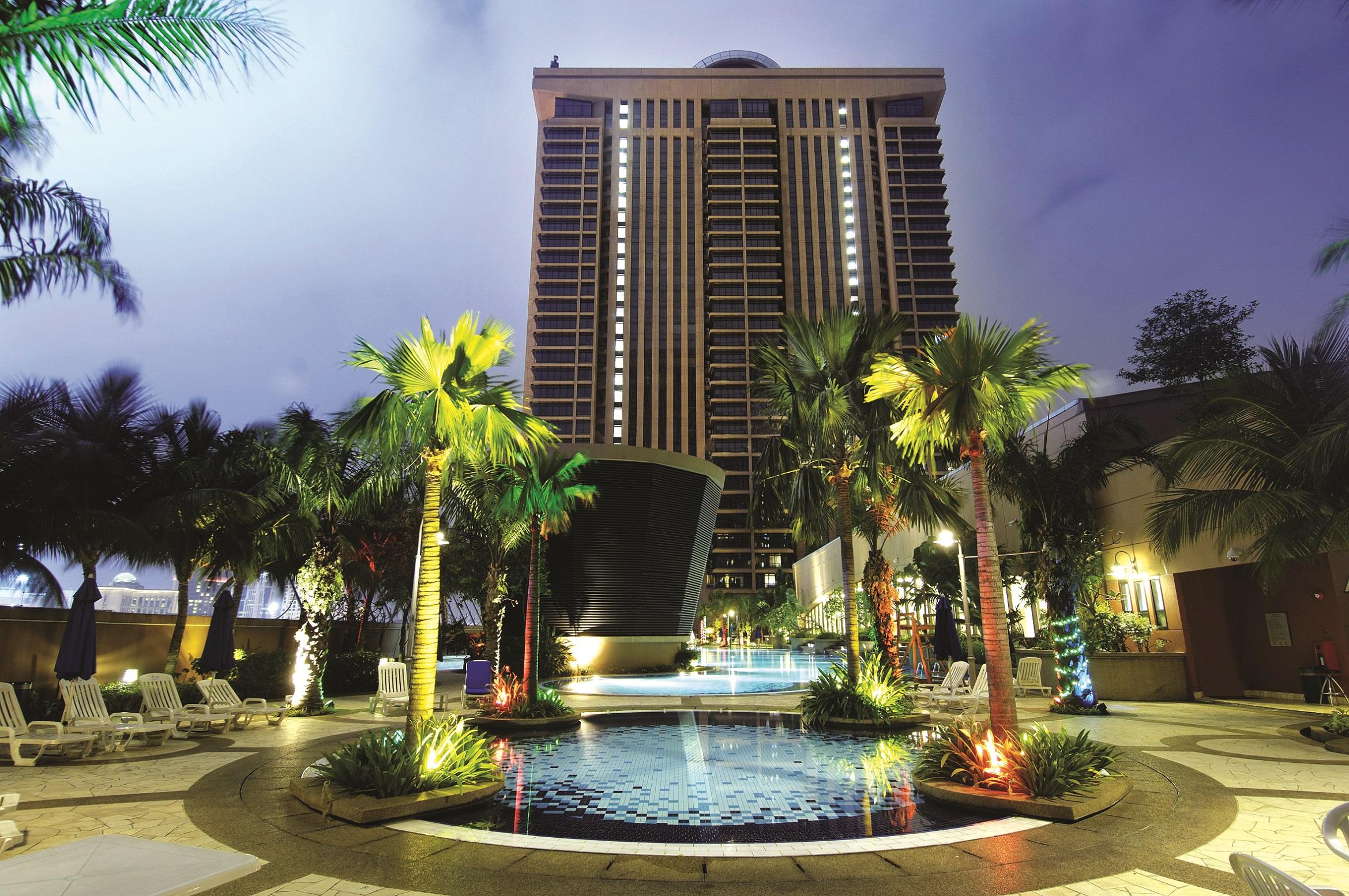 Berjaya Times Square Hotel, Kuala Lumpur Dış mekan fotoğraf The Royal